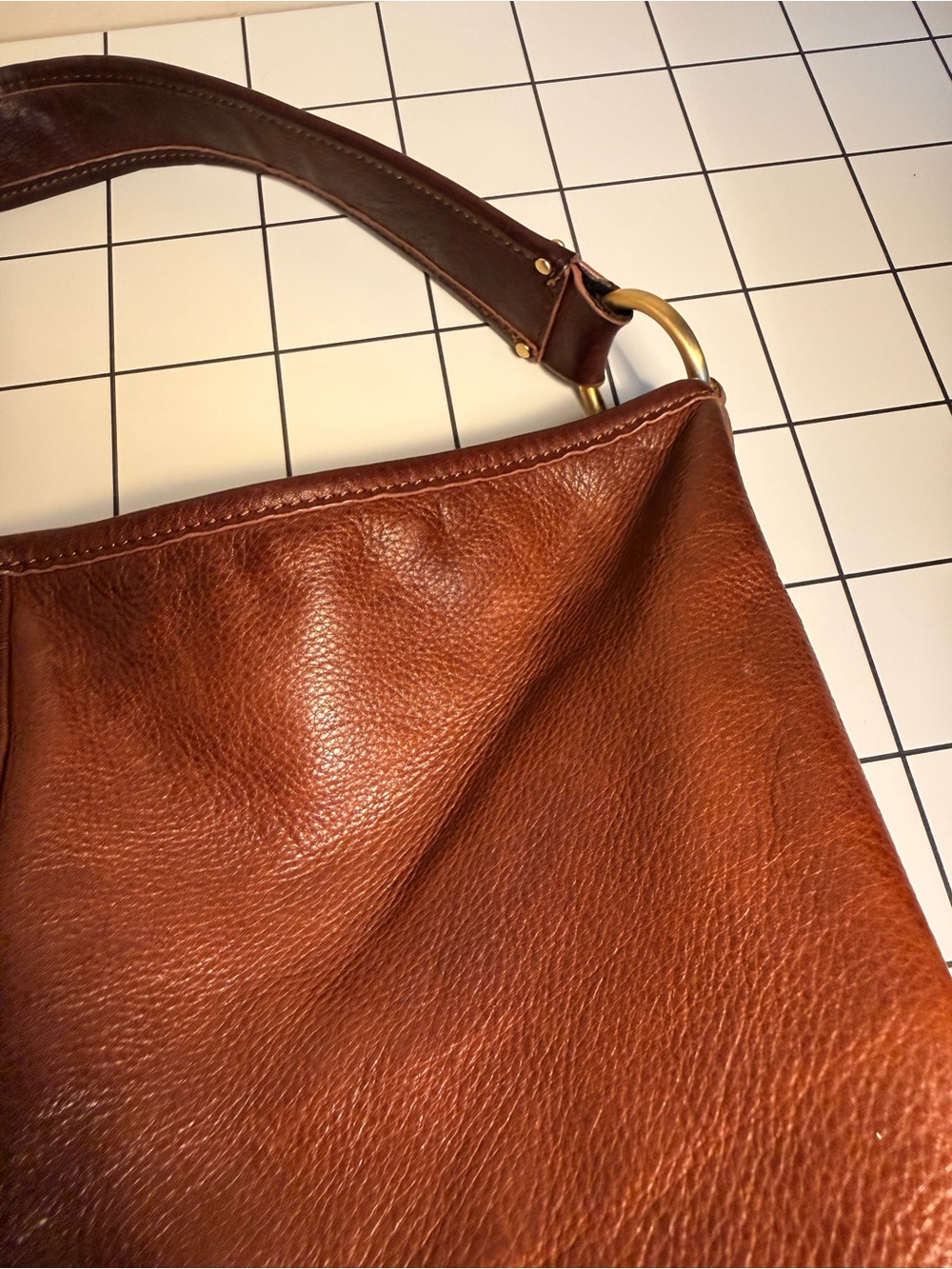 Liz Claiborne Cognac Leather Shoulder Bag with Gold Hardware - Picture 2 of 6